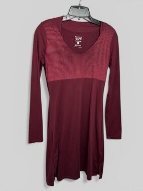 v-neck sweater dress VENUS Mini | Mineral Red favourite brings a touch of Ladies still looking for Color:Cellular Bloom